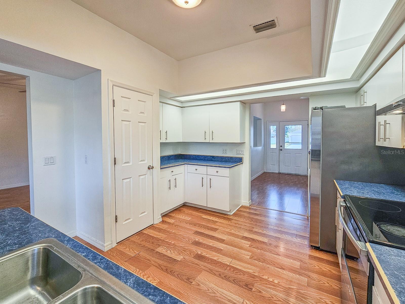 BELLE TERRE SEC 17 - Residential