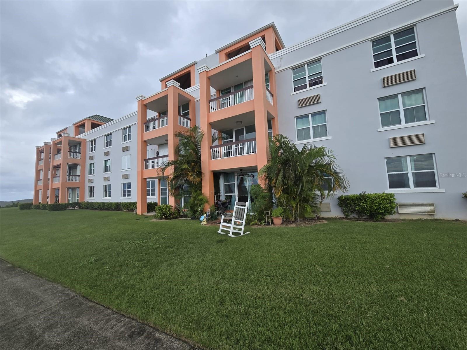 LA LOMA - Residential