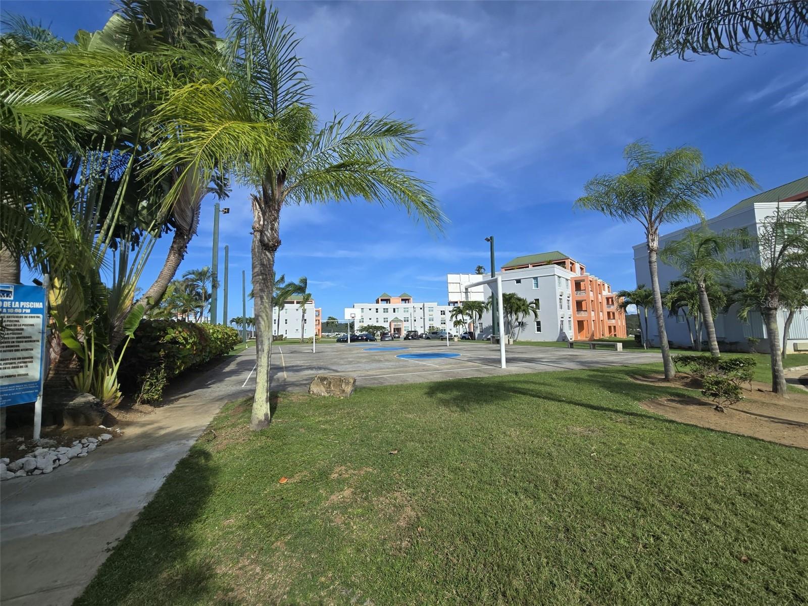 LA LOMA - Residential