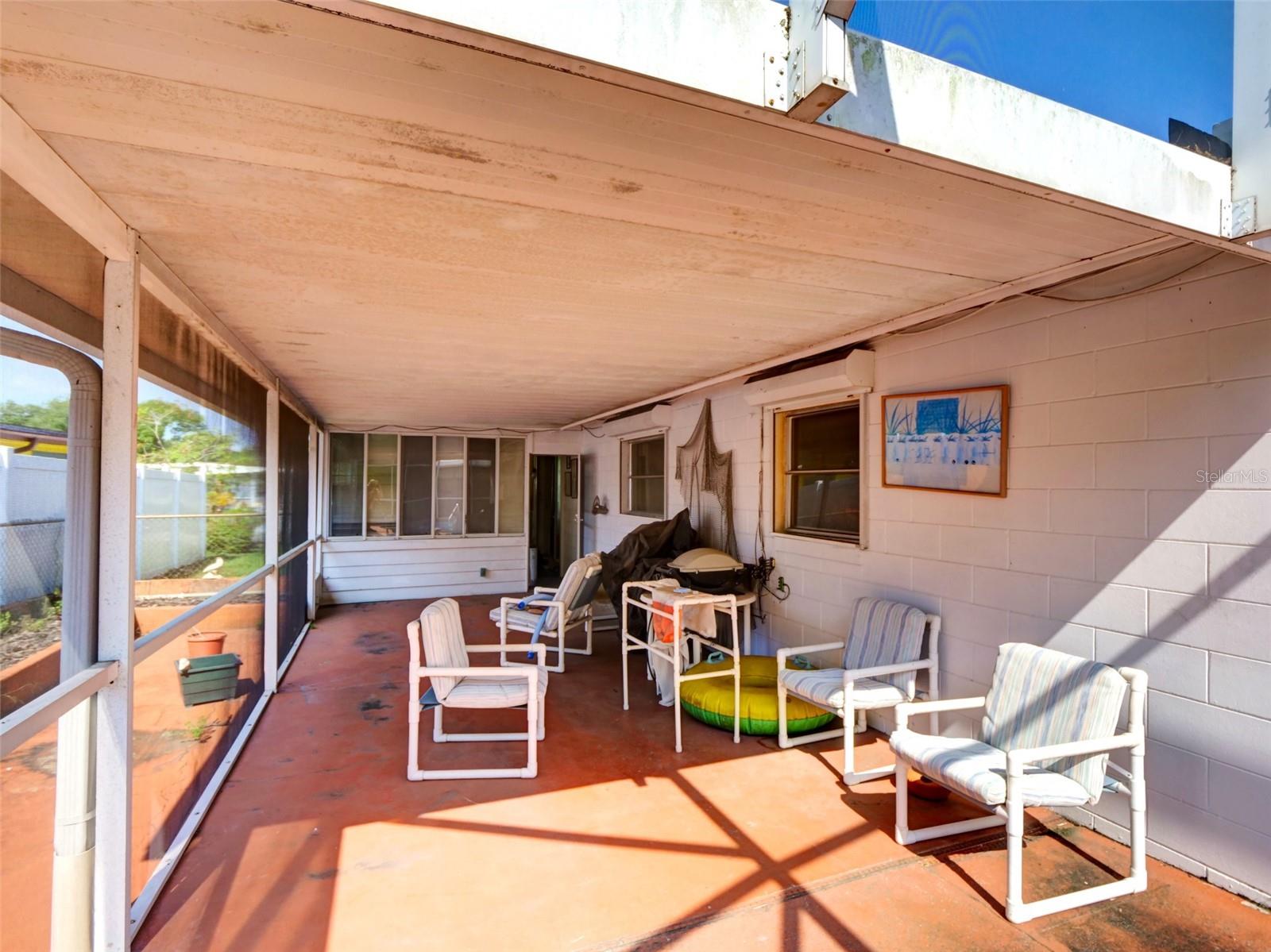 1670 CLEMATIS LANE