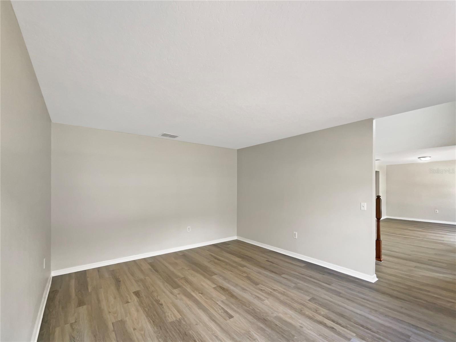 4209 SW 33RD STREET