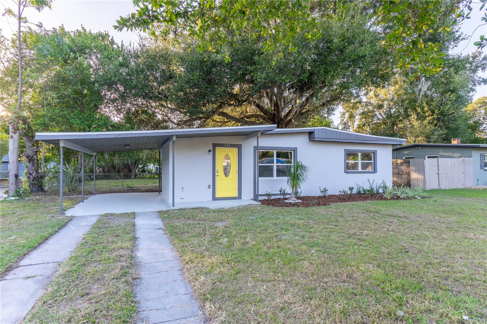 EUSTIS HILLCREST PARK ADD 01 - Residential