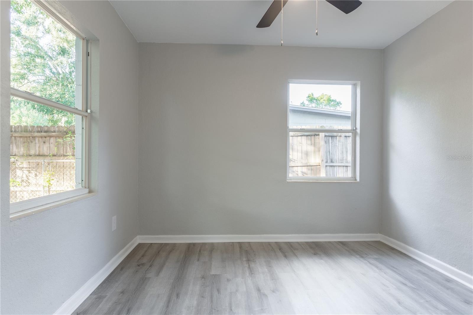 EUSTIS HILLCREST PARK ADD 01 - Residential