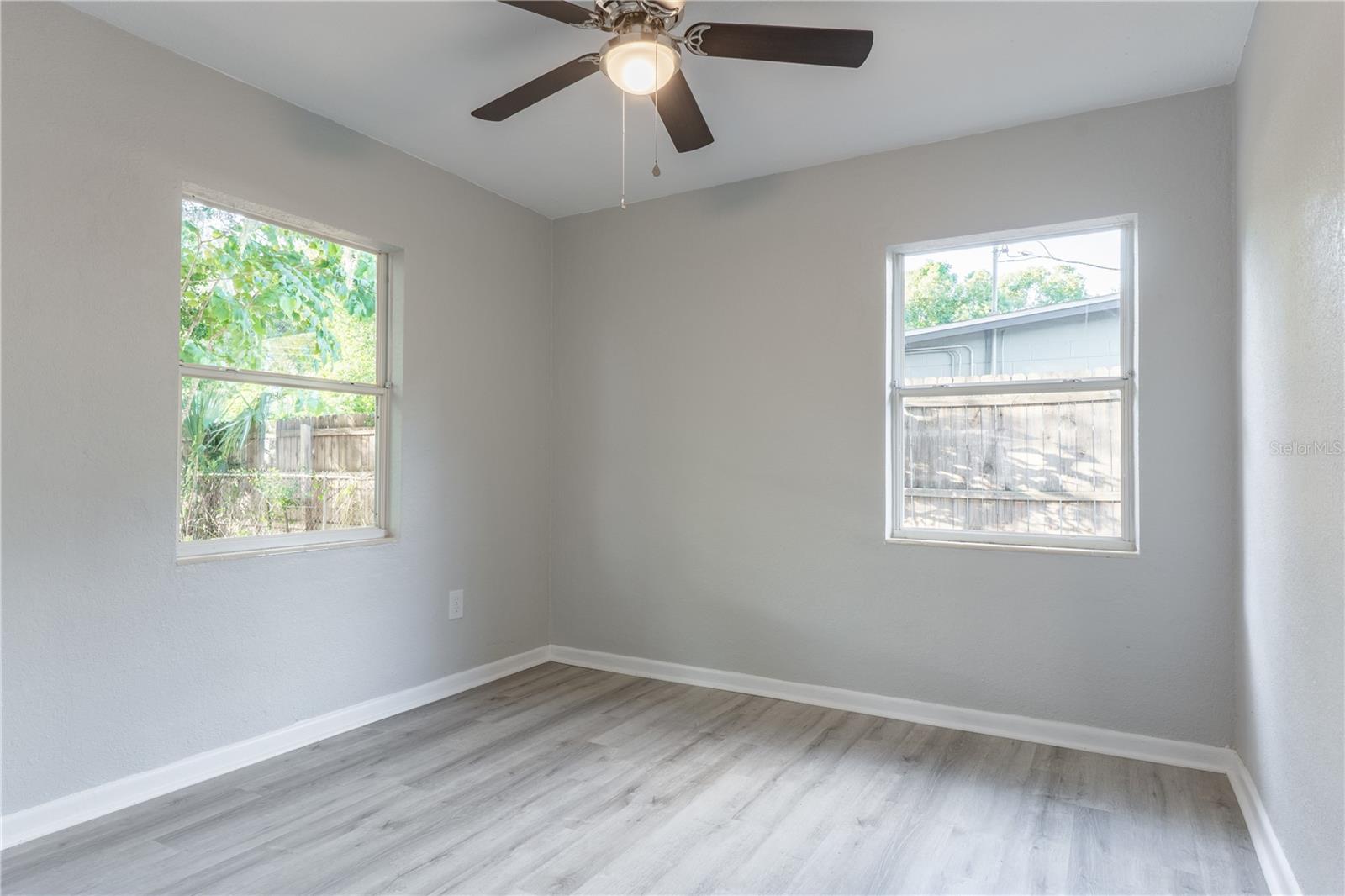 EUSTIS HILLCREST PARK ADD 01 - Residential