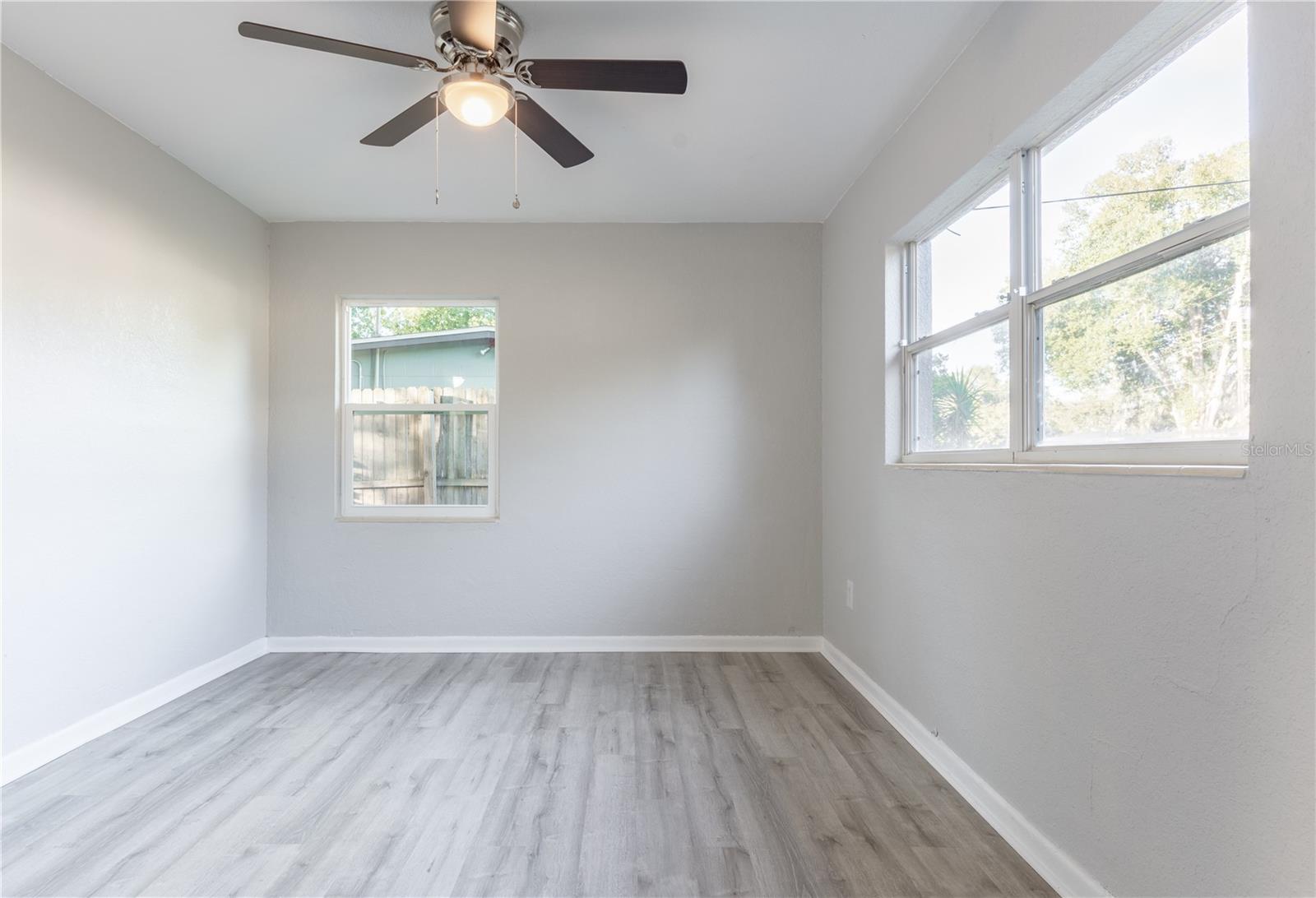 EUSTIS HILLCREST PARK ADD 01 - Residential