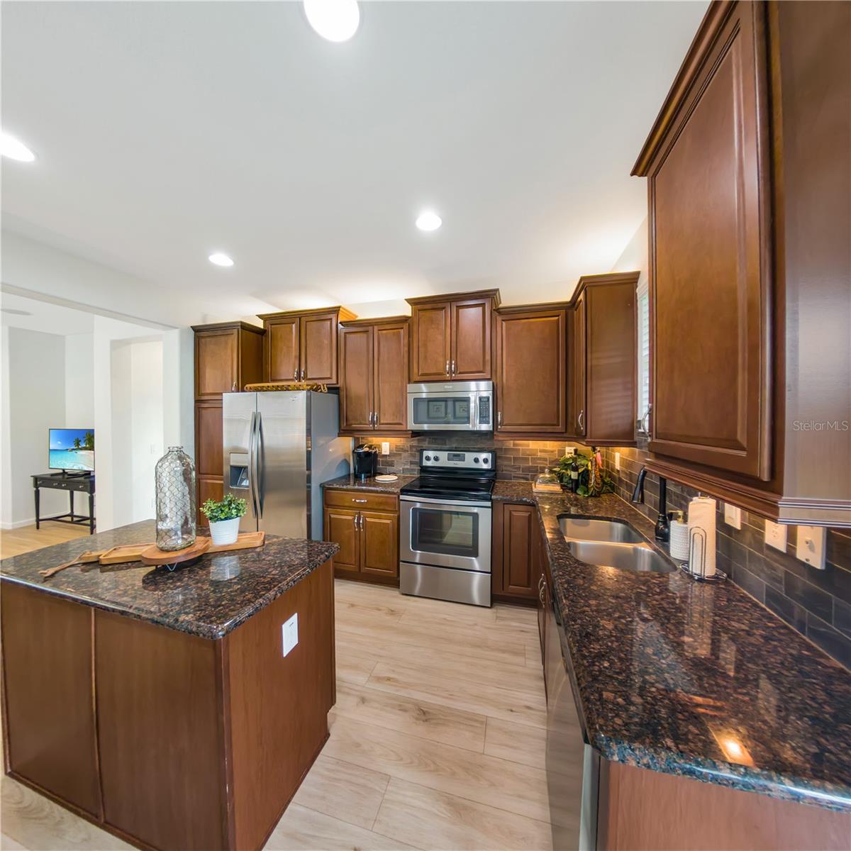 STONE CREEK - Residential Lease