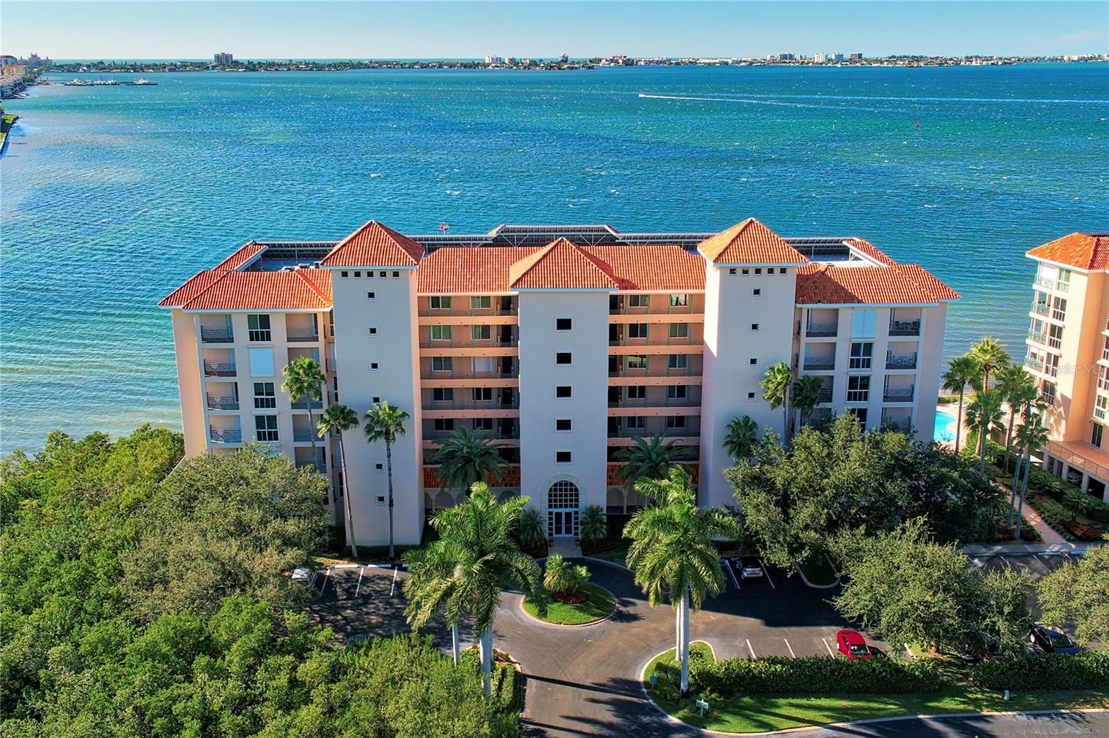 OSPREY POINTE AT DOLPHIN - Residential