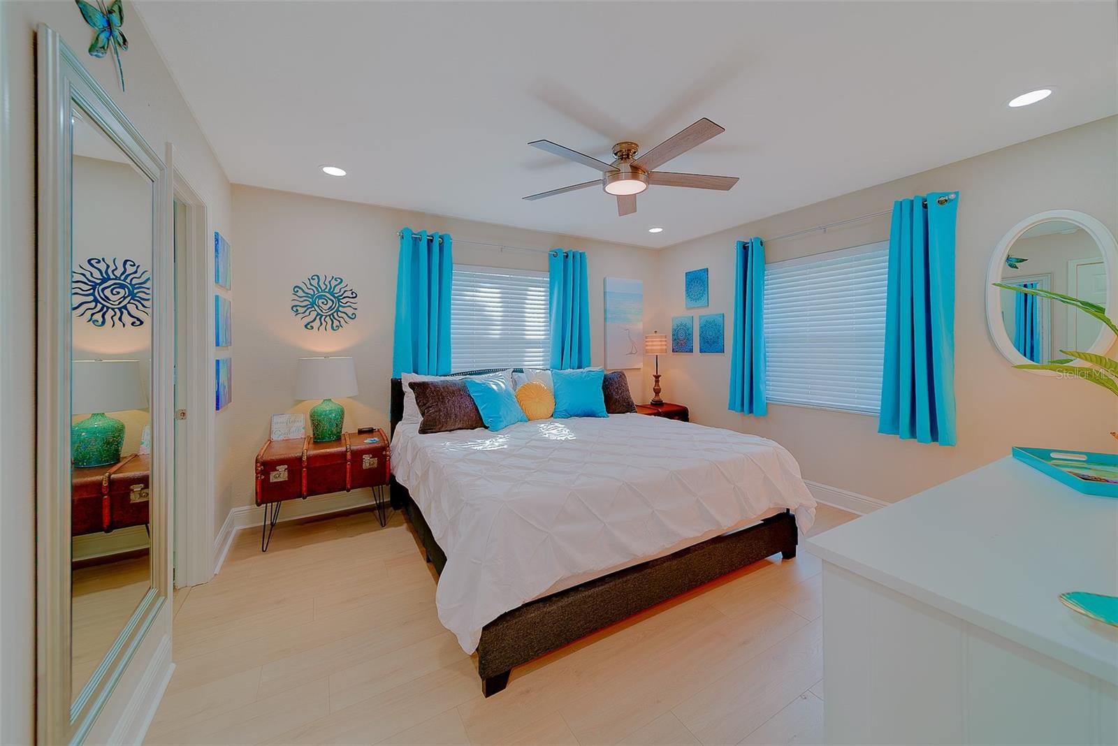 THE FOUNTAINS OF LARGO CONDO - Residential