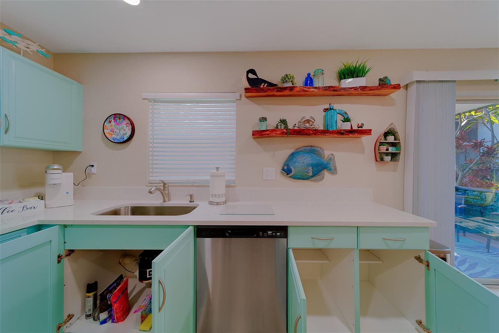 THE FOUNTAINS OF LARGO CONDO - Residential