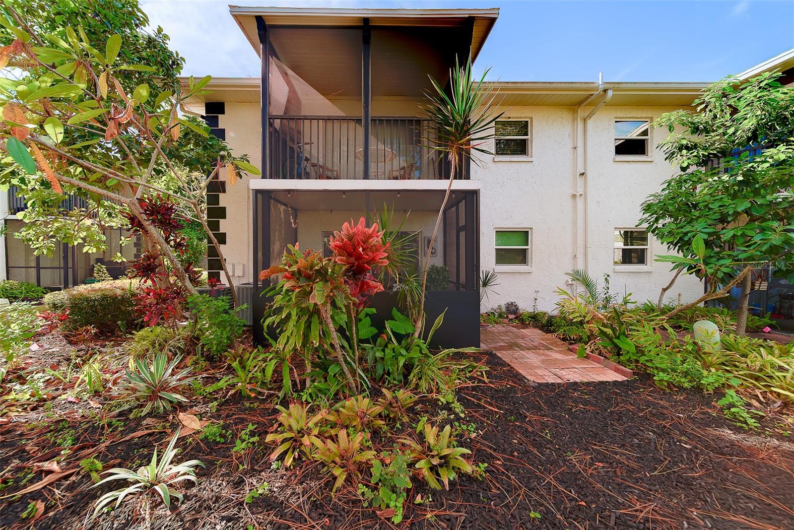 THE FOUNTAINS OF LARGO CONDO - Residential