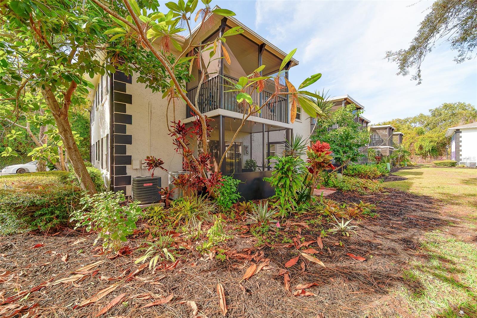 THE FOUNTAINS OF LARGO CONDO - Residential