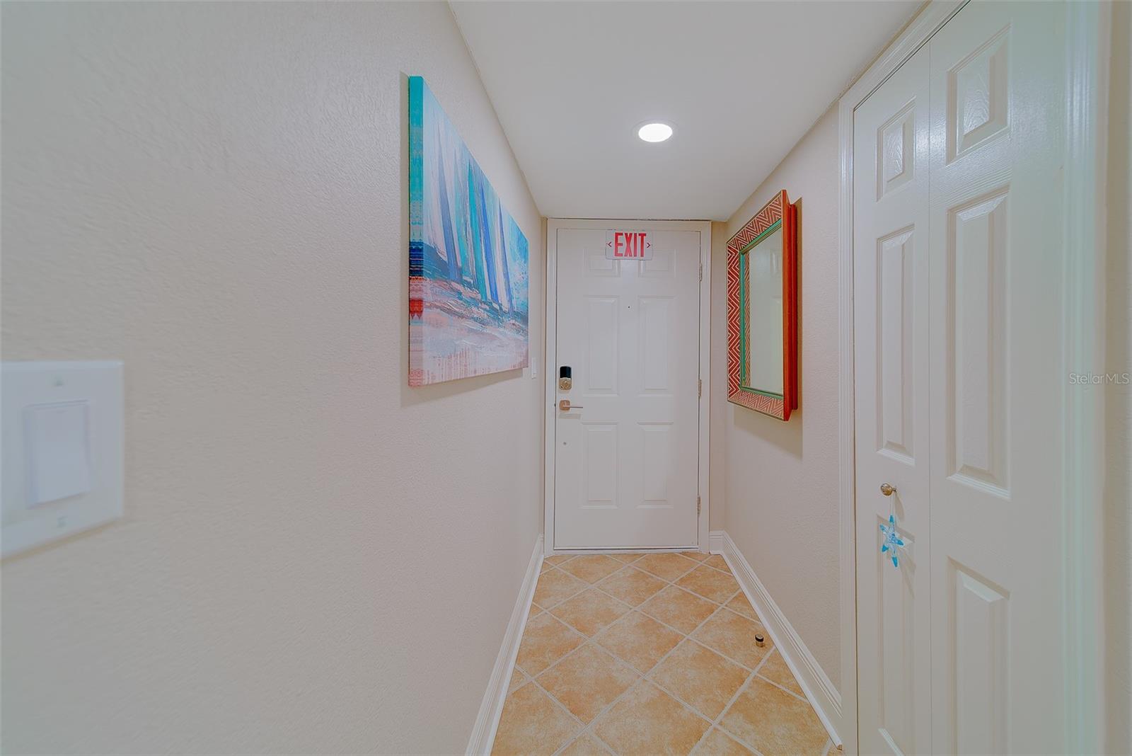 THE FOUNTAINS OF LARGO CONDO - Residential