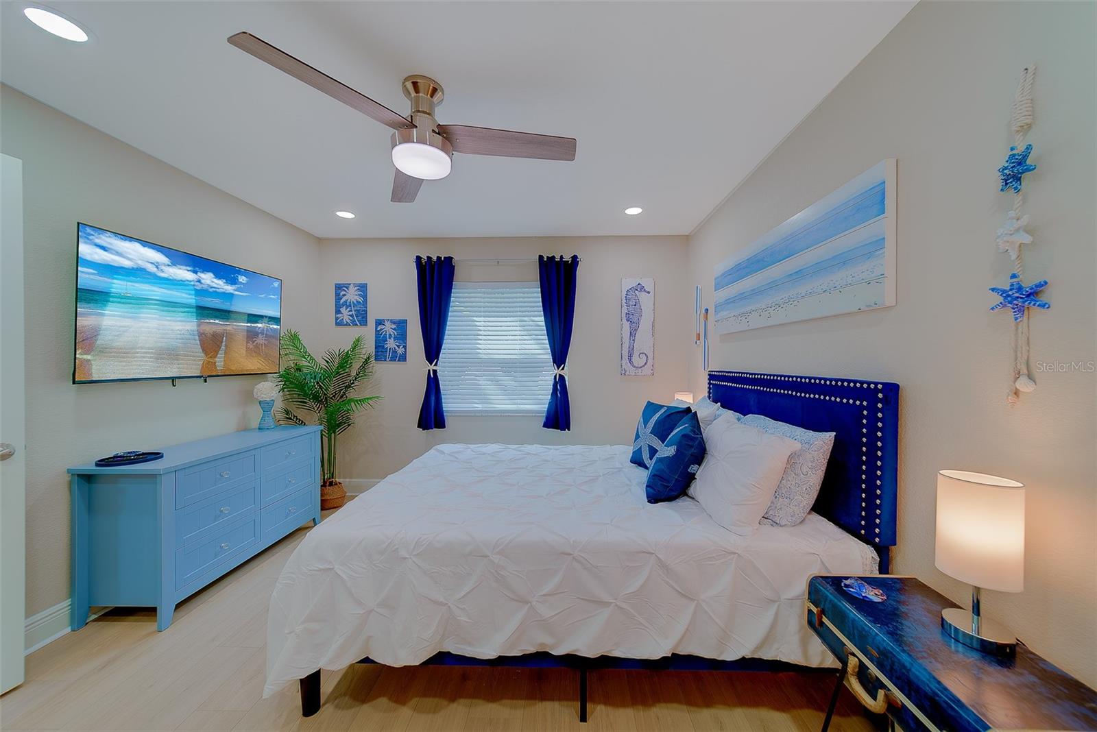 THE FOUNTAINS OF LARGO CONDO - Residential