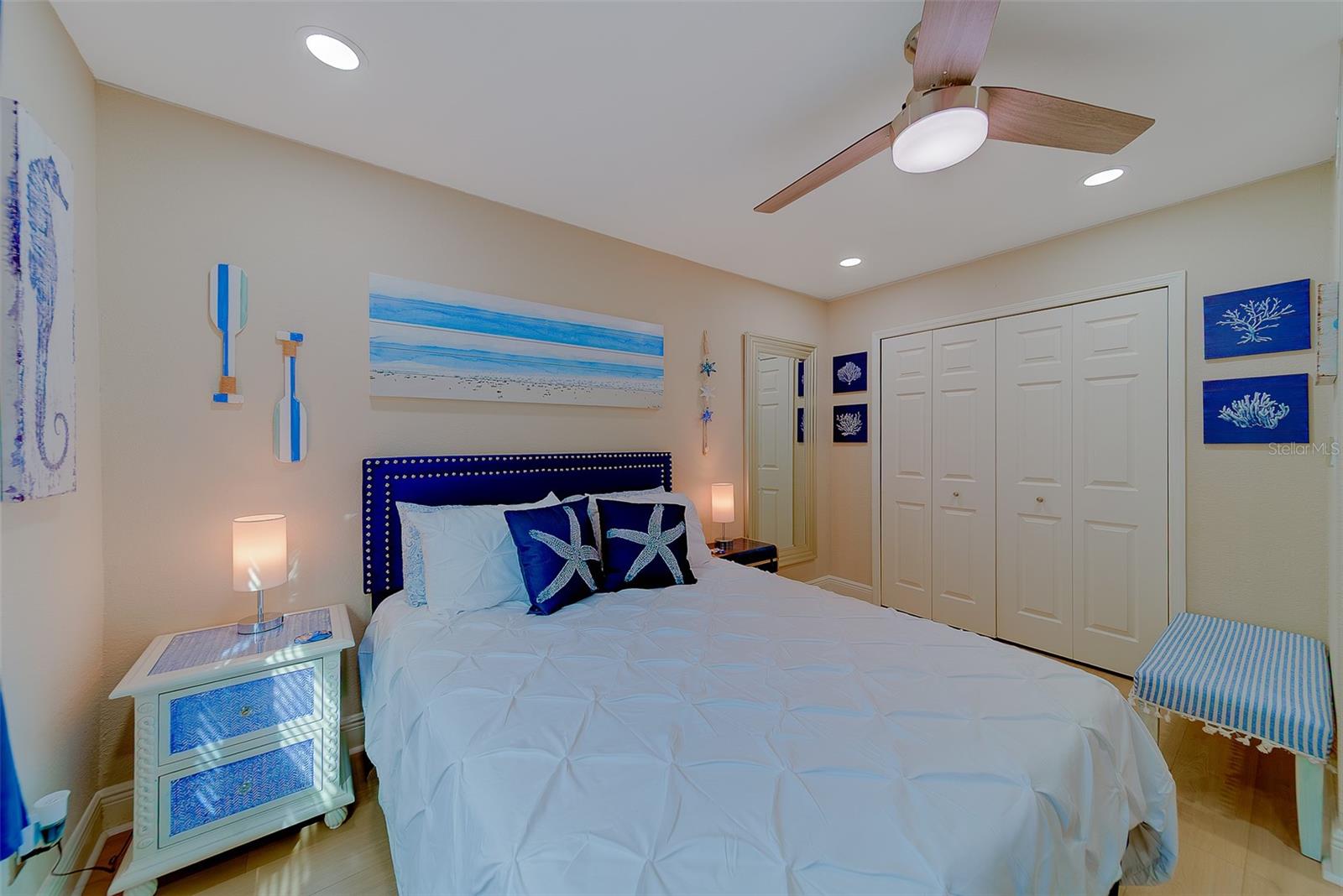 THE FOUNTAINS OF LARGO CONDO - Residential