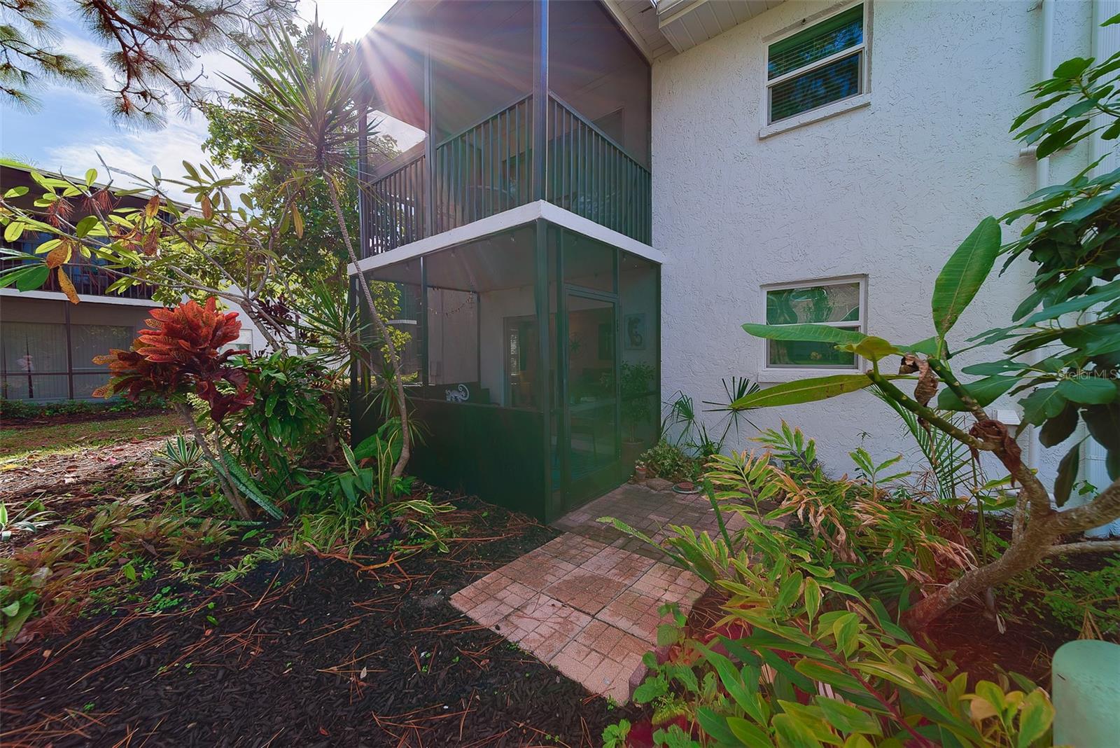 THE FOUNTAINS OF LARGO CONDO - Residential