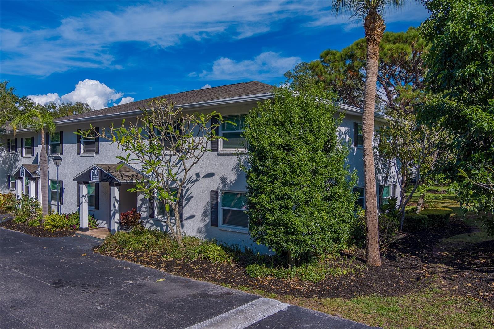 THE FOUNTAINS OF LARGO CONDO - Residential