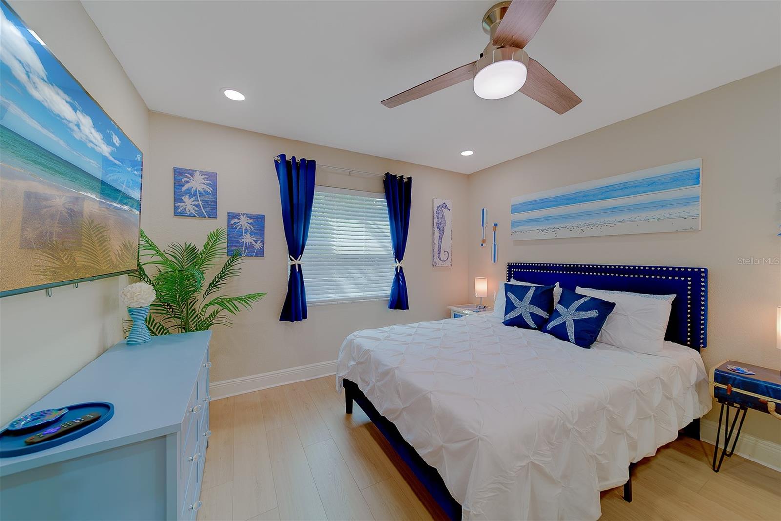 THE FOUNTAINS OF LARGO CONDO - Residential