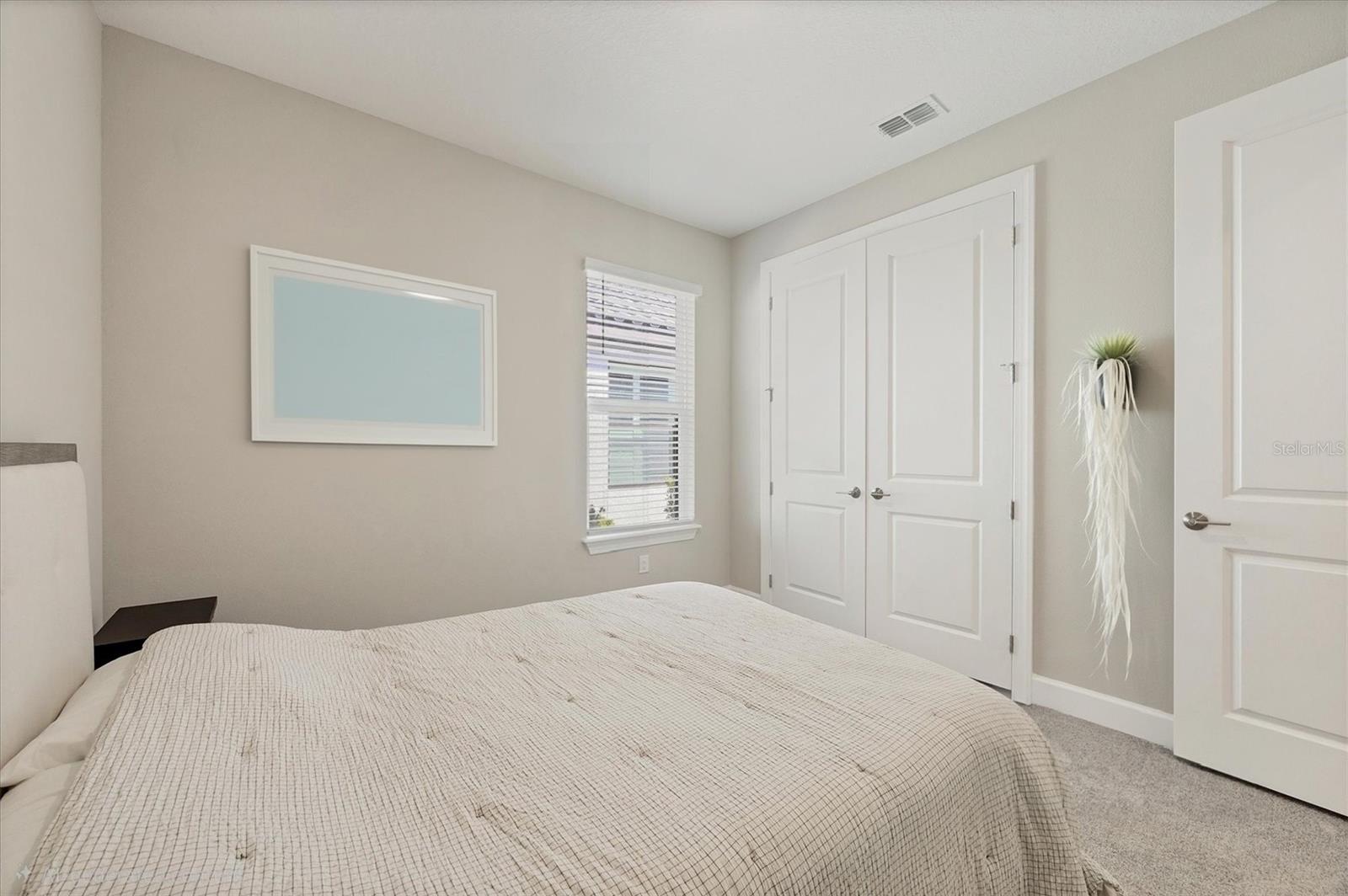 ARTISAN LAKES ESPLANDE - Residential