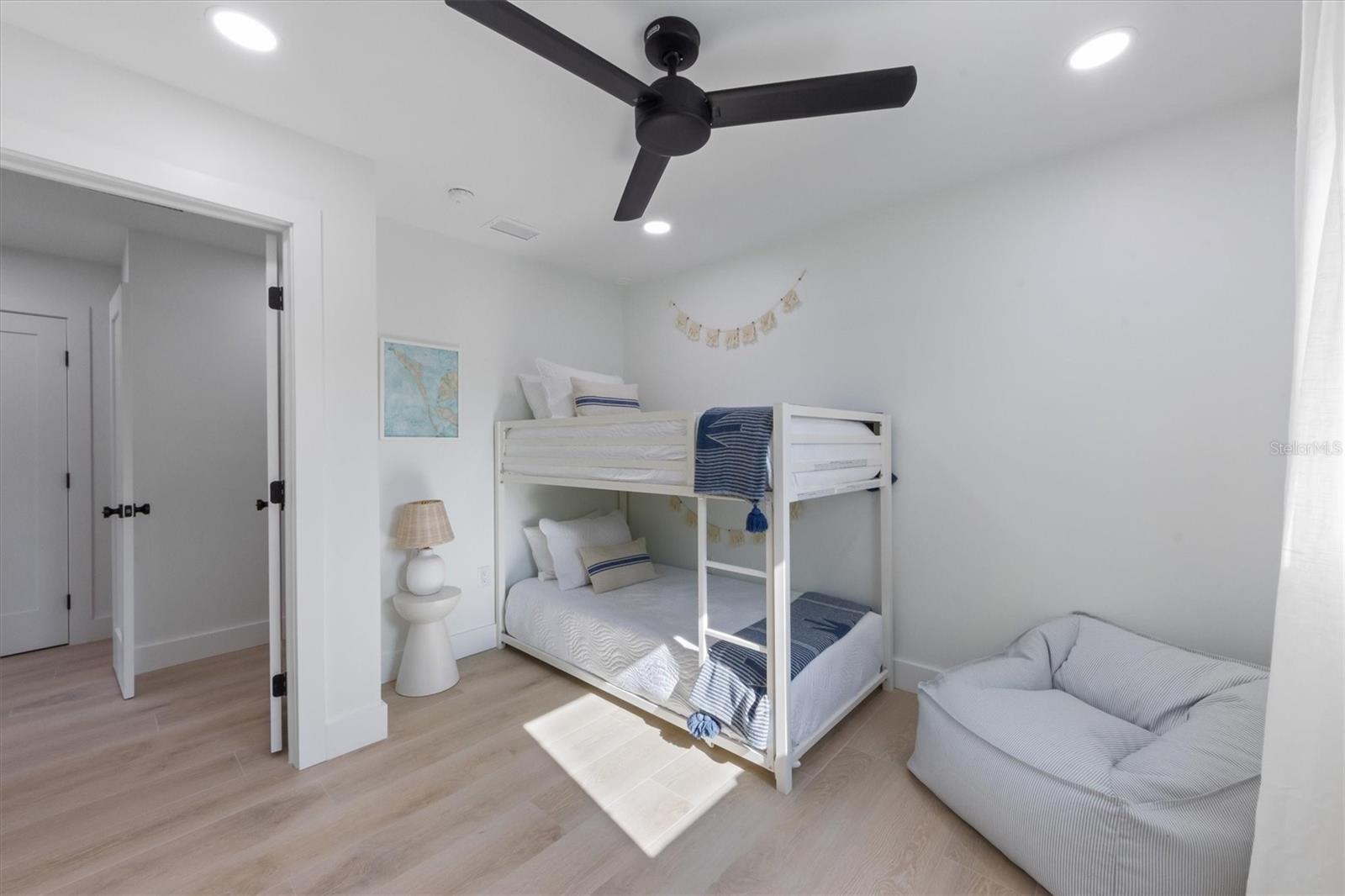 BAY PALMS ADD - Residential