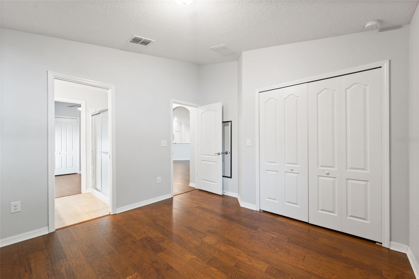 BRIAR OAKS VILLAGE 01 - Residential