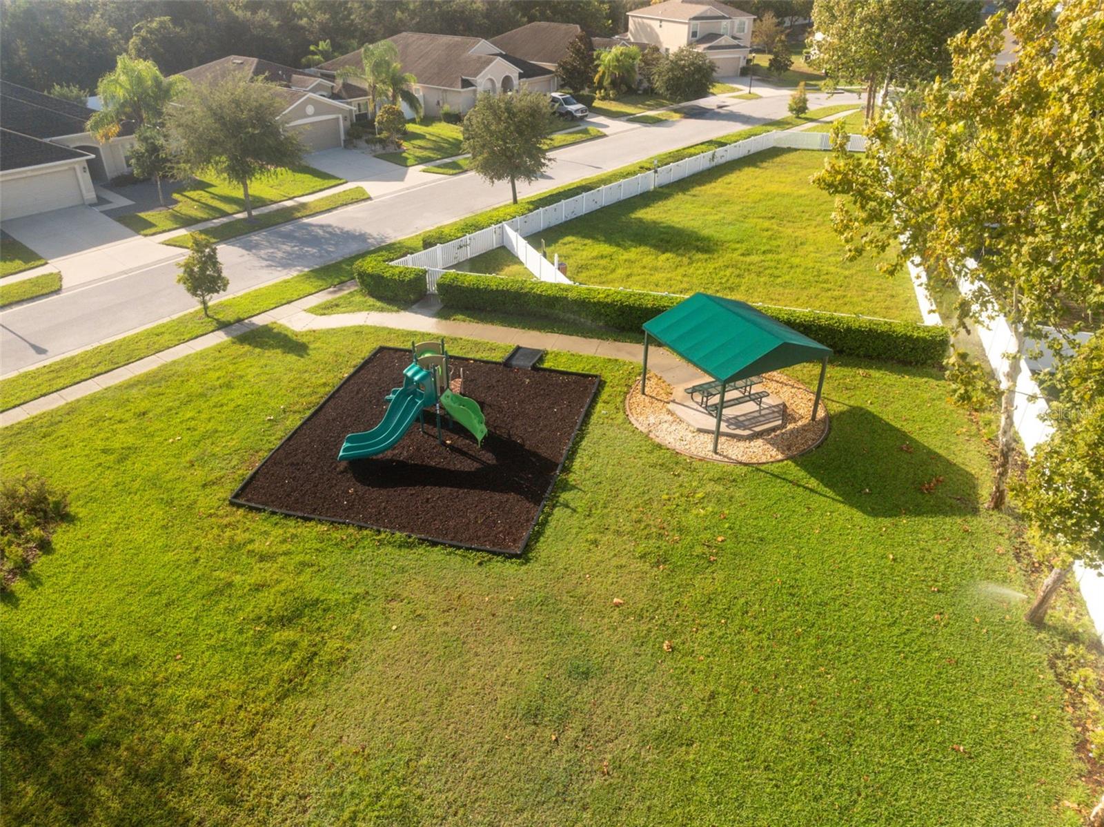 BRIAR OAKS VILLAGE 01 - Residential