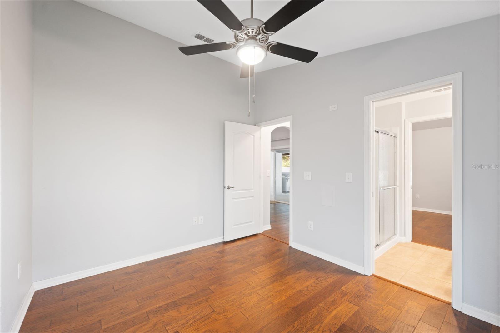 BRIAR OAKS VILLAGE 01 - Residential