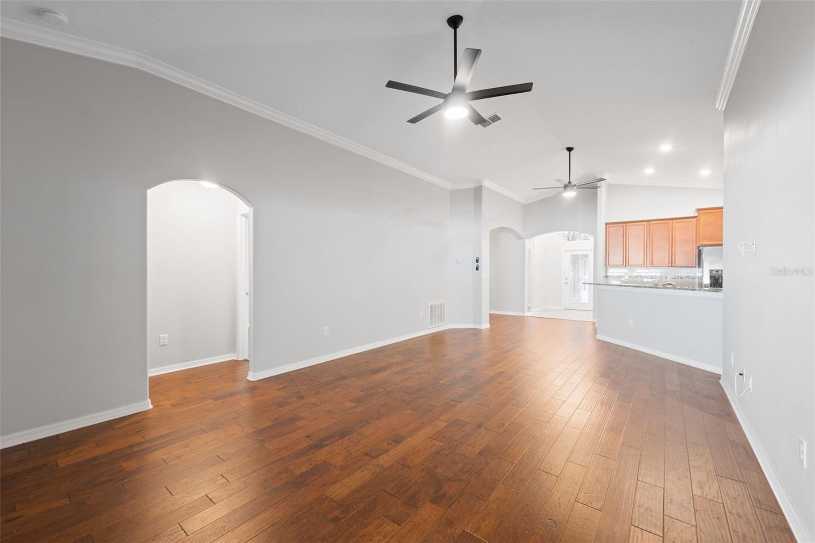 BRIAR OAKS VILLAGE 01 - Residential