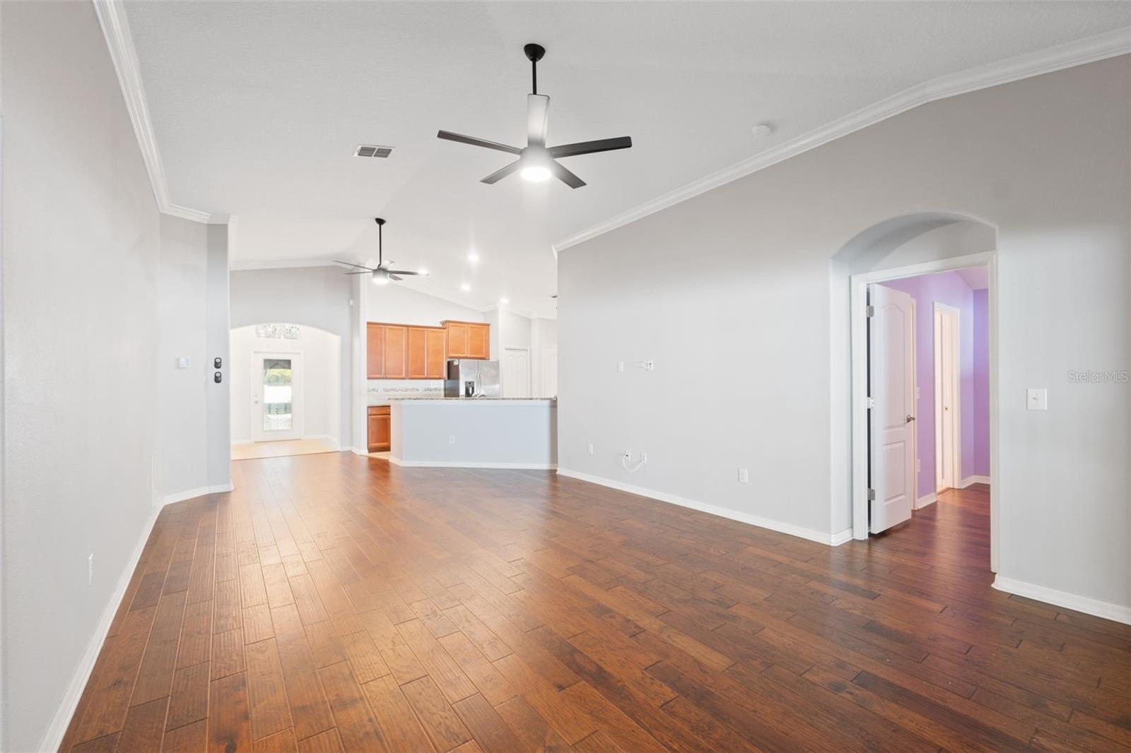 BRIAR OAKS VILLAGE 01 - Residential