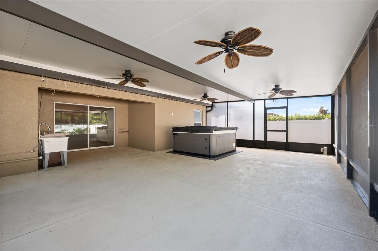 BRIAR OAKS VILLAGE 01 - Residential