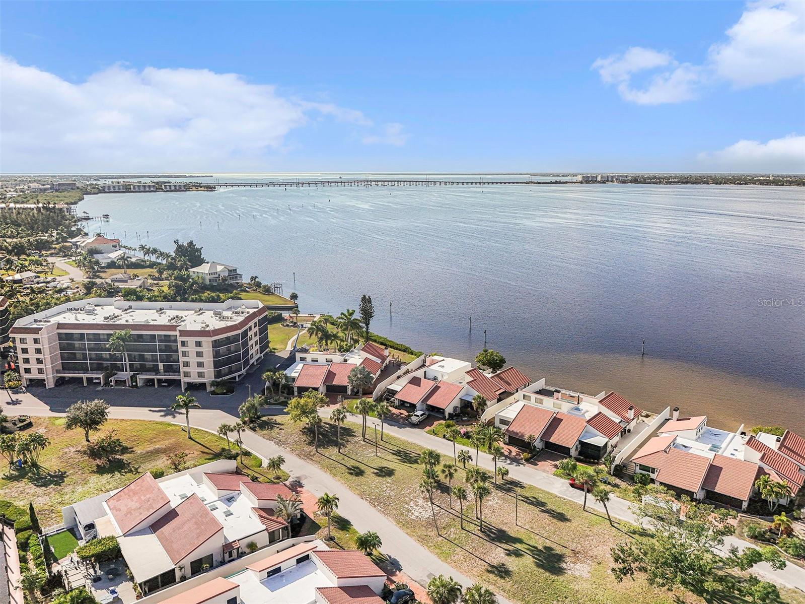 EMERALD POINTE VILLAS PH 03 - Residential