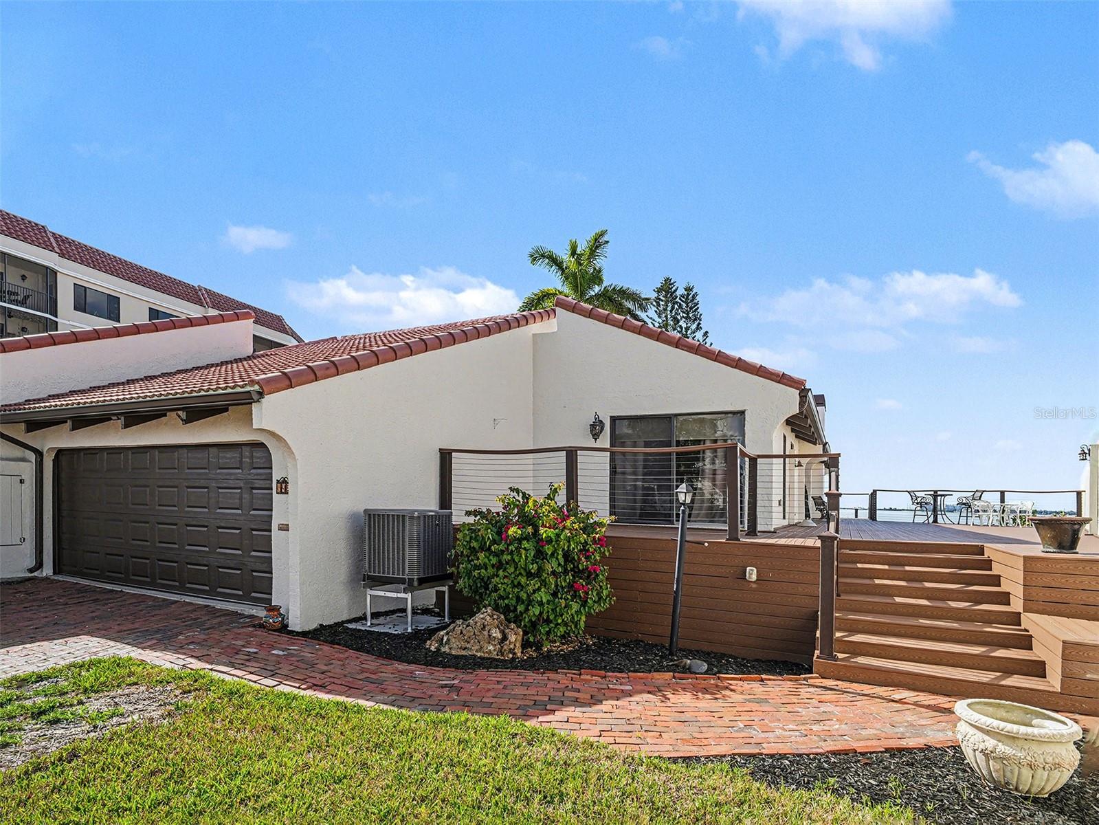 EMERALD POINTE VILLAS PH 03 - Residential