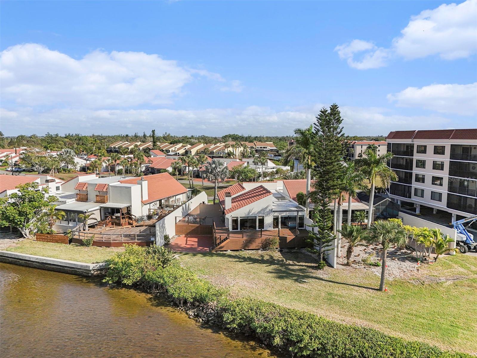 EMERALD POINTE VILLAS PH 03 - Residential