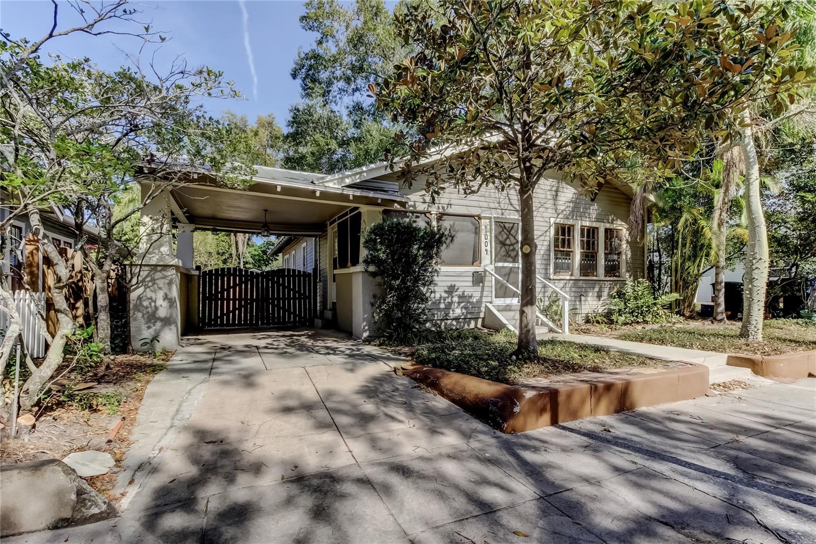 1004 E CRENSHAW STREET