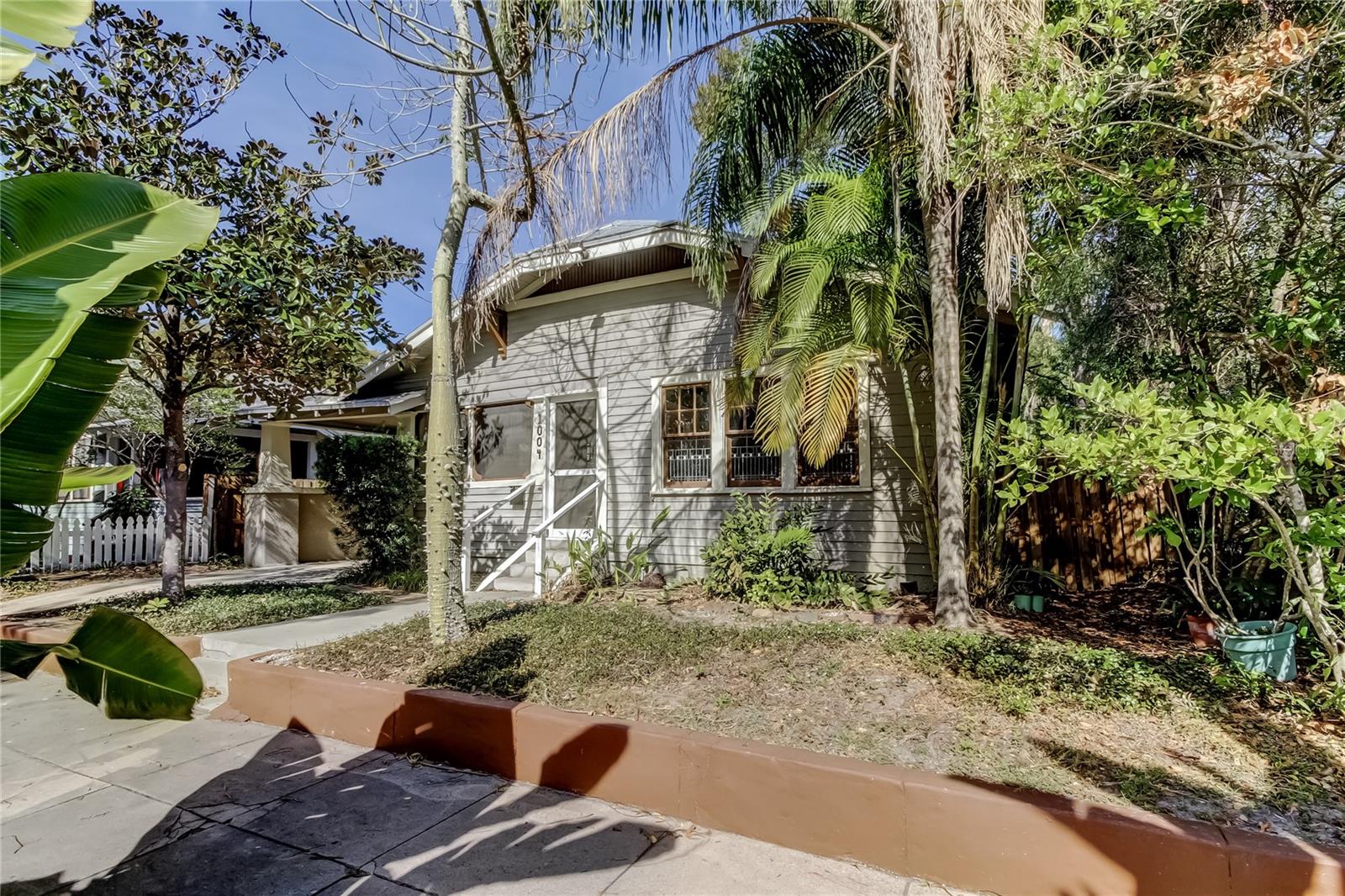 1004 E CRENSHAW STREET