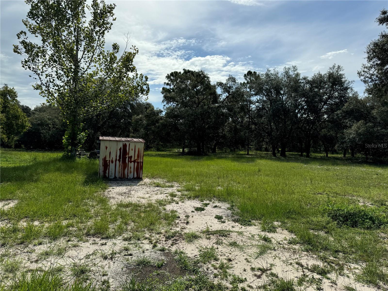 Photo 18 of 25 of 15536 PETER MAX BOULEVARD mobile home