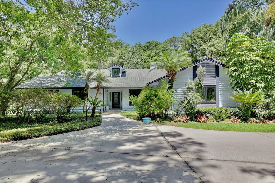 Escape into peace, nature and privacy on 12.3 acres of delightful Old Florida property. Watch deer grazing in the meadow while enjoying your morning coffee. The main home is a country house built with care by the owner who is a general contractor. 4 bedrooms, 2.5 baths, plus a large art studio...there are many options for these different spaces. The living room has a stone fireplace plus a library area. There is a large sunroom with many windows. Plenty of room for T.V. and game table areas. The kitchen has lots of counter space with upgraded appliances and useful cabinets. The dining area has a large bay window overlooking the meadow. There is a six stall horse barn in the meadow with two extra rooms for feed and tack. Also, a toilet and work sink. There is a second 3 bedroom, 2 bath home on
the property that is also secluded. Imagine being completely surrounded by the beauty of nature and privacy while located just a few minutes from the I-4 corridor and shopping.