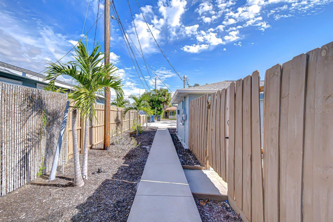 CORTEZ PARK - Residential Lease