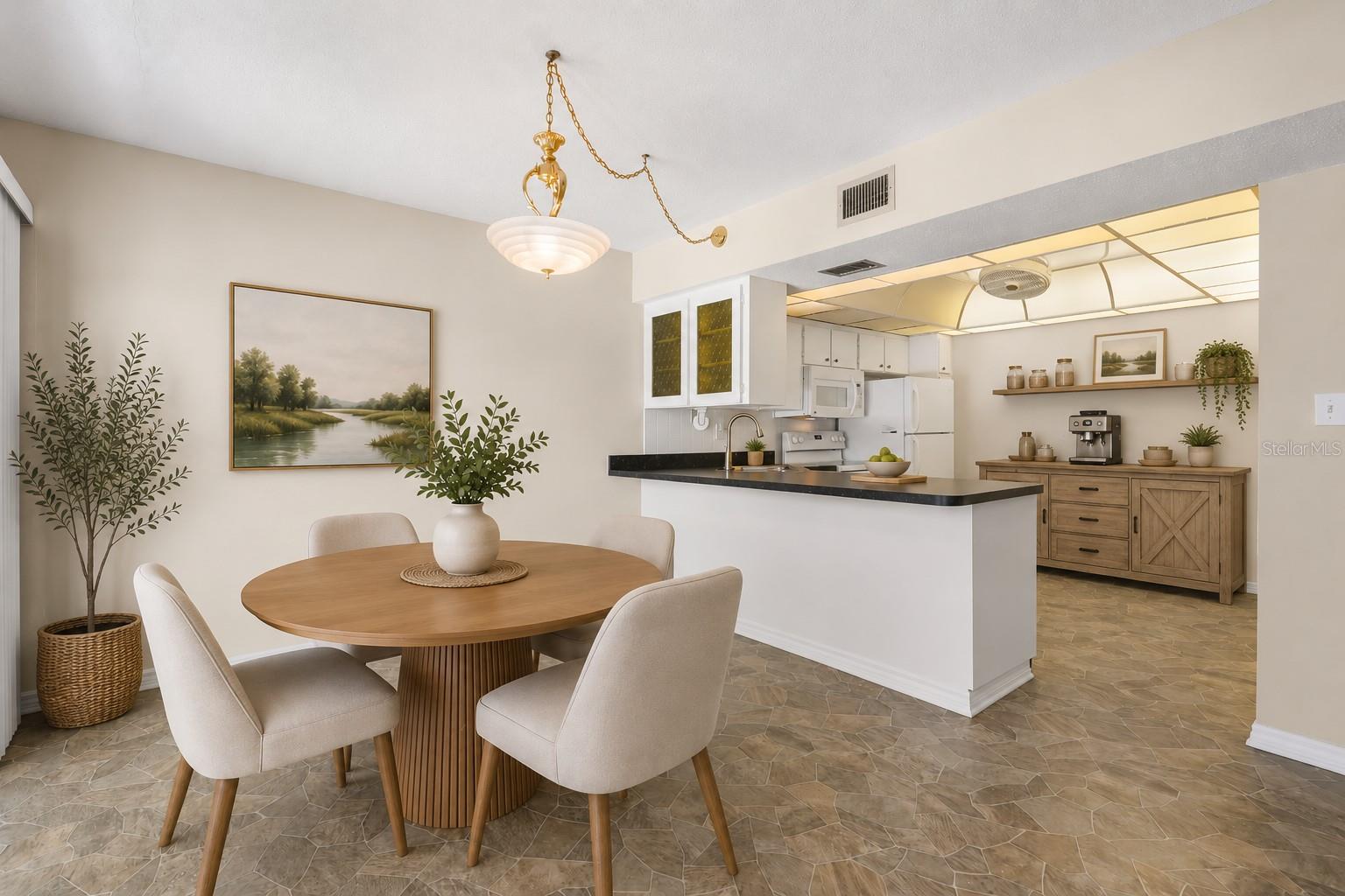 PENTHOUSE GROVES - Residential