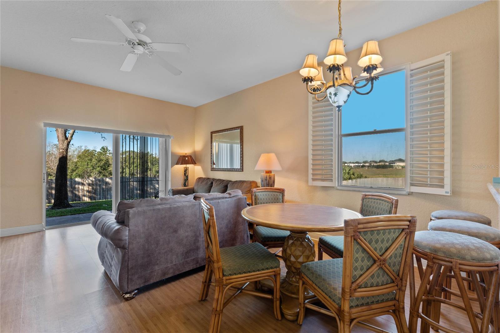 VILLA AT REGAL PALMS CONDO - Residential