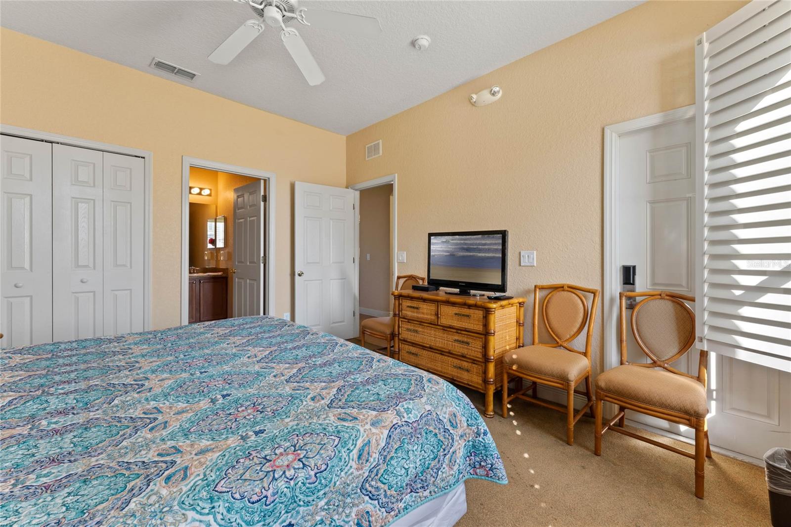 VILLA AT REGAL PALMS CONDO - Residential