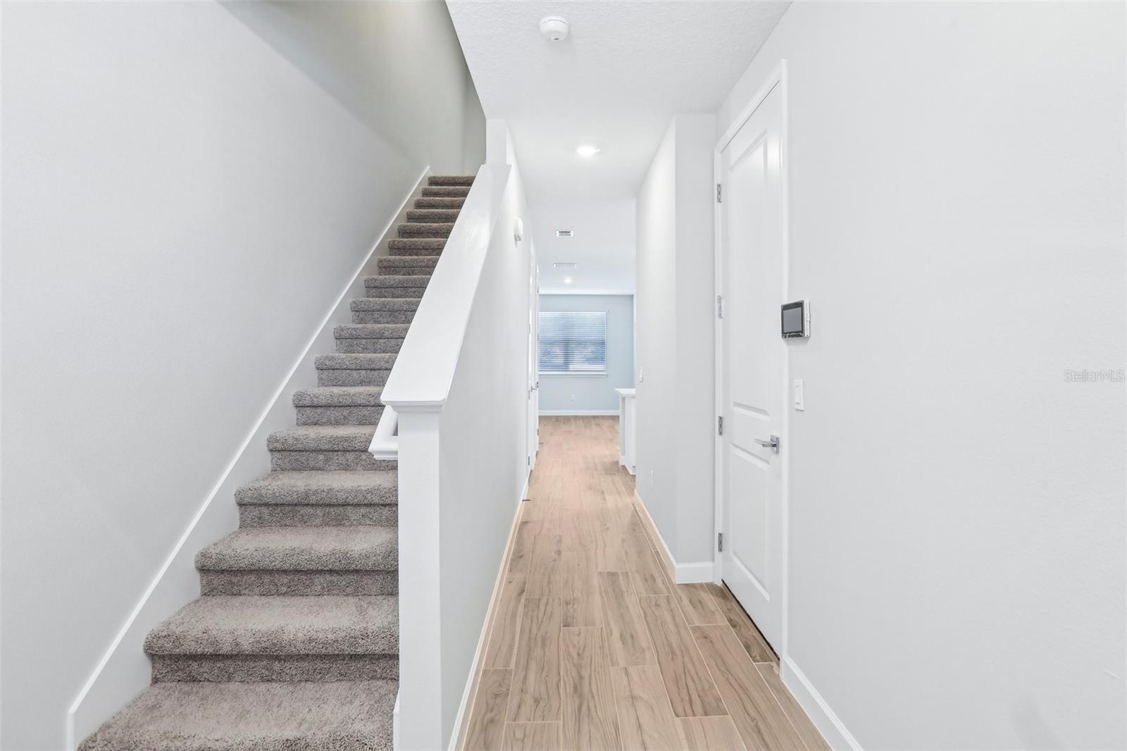 7292 DEER VALLEY CIRCLE