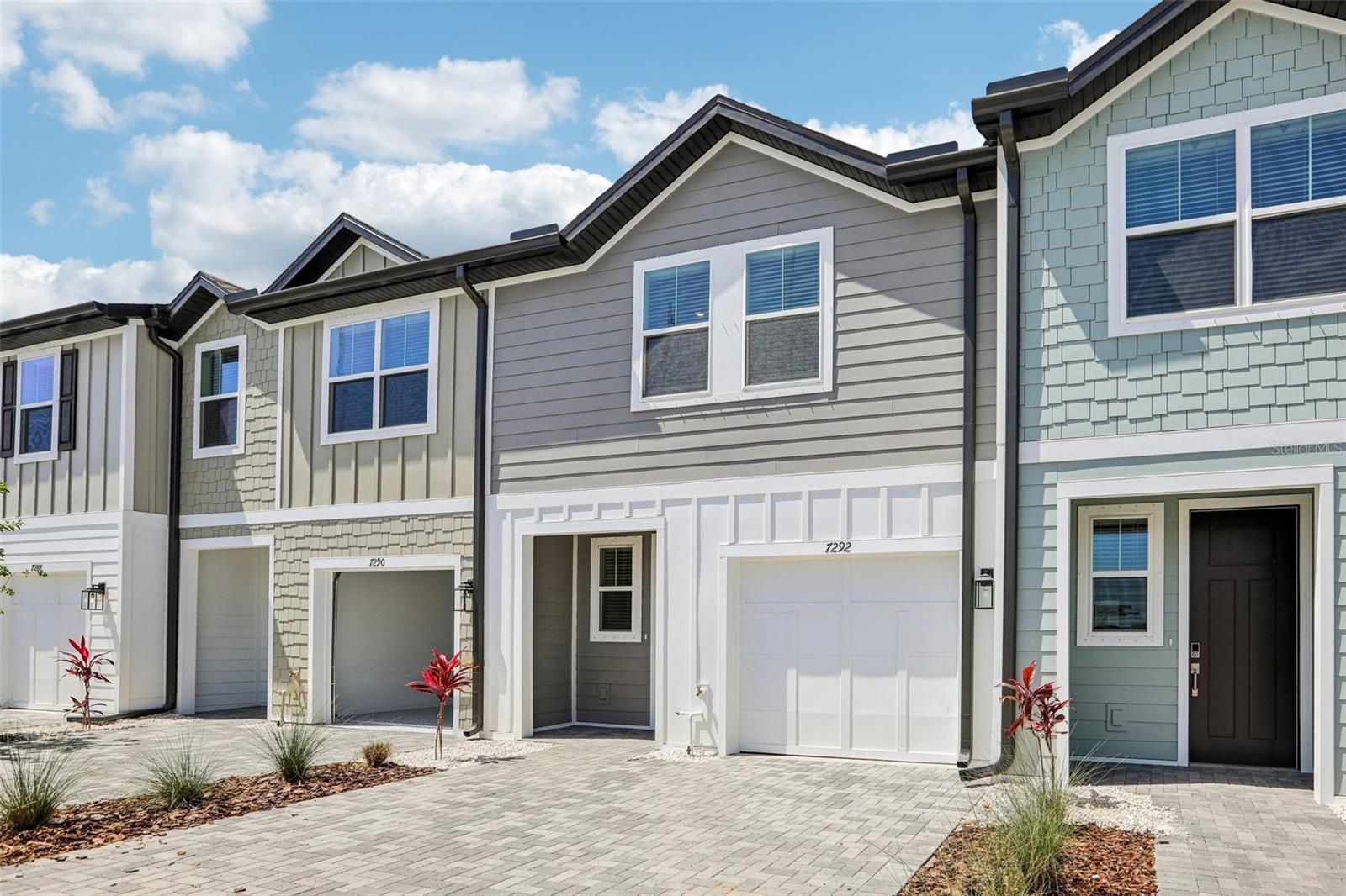 7292 DEER VALLEY CIRCLE