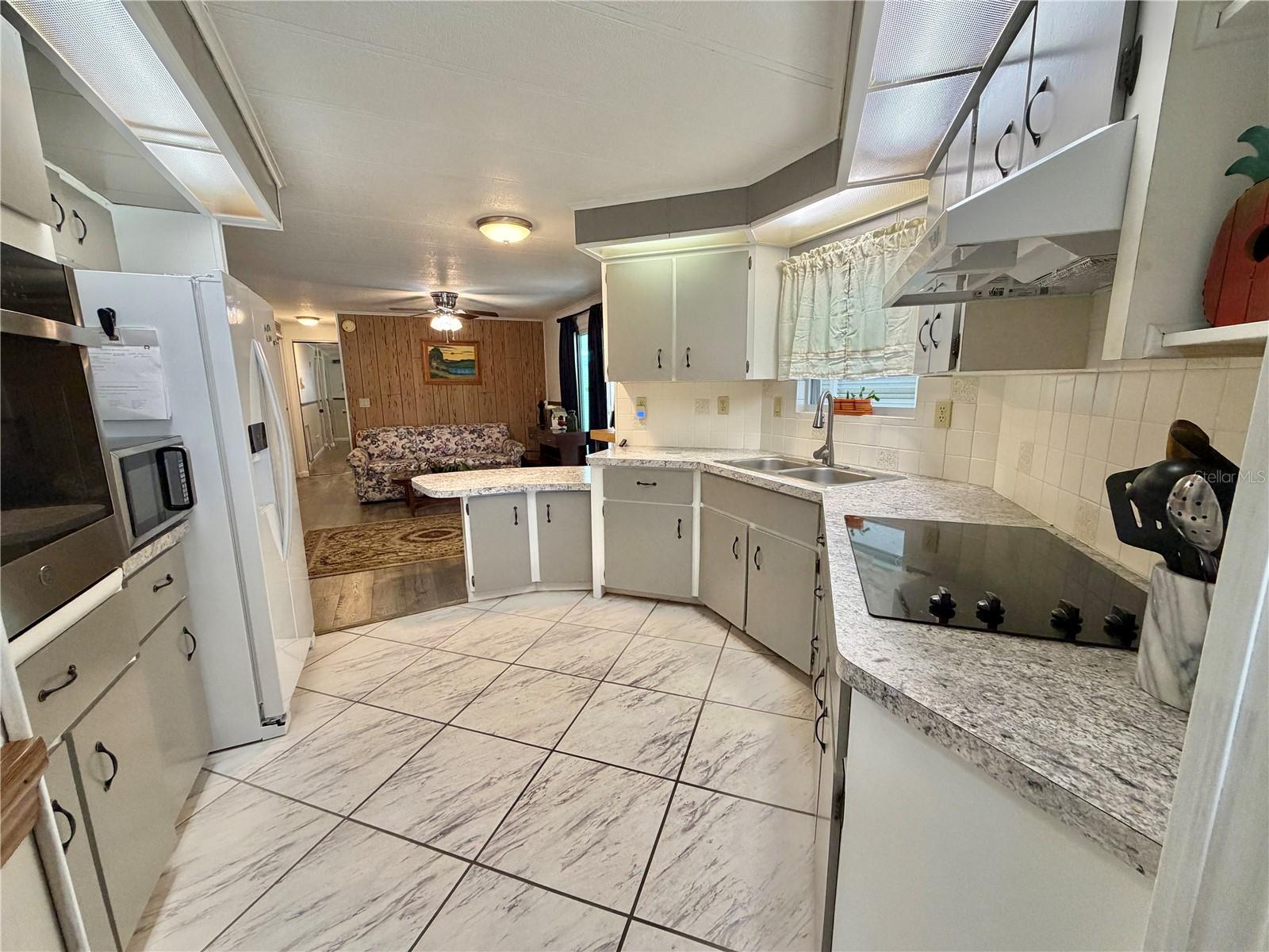 HAWTHORNE AT LEESBURG A COOP - Residential