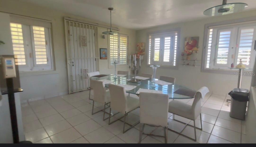 LA CENTENA - Residential