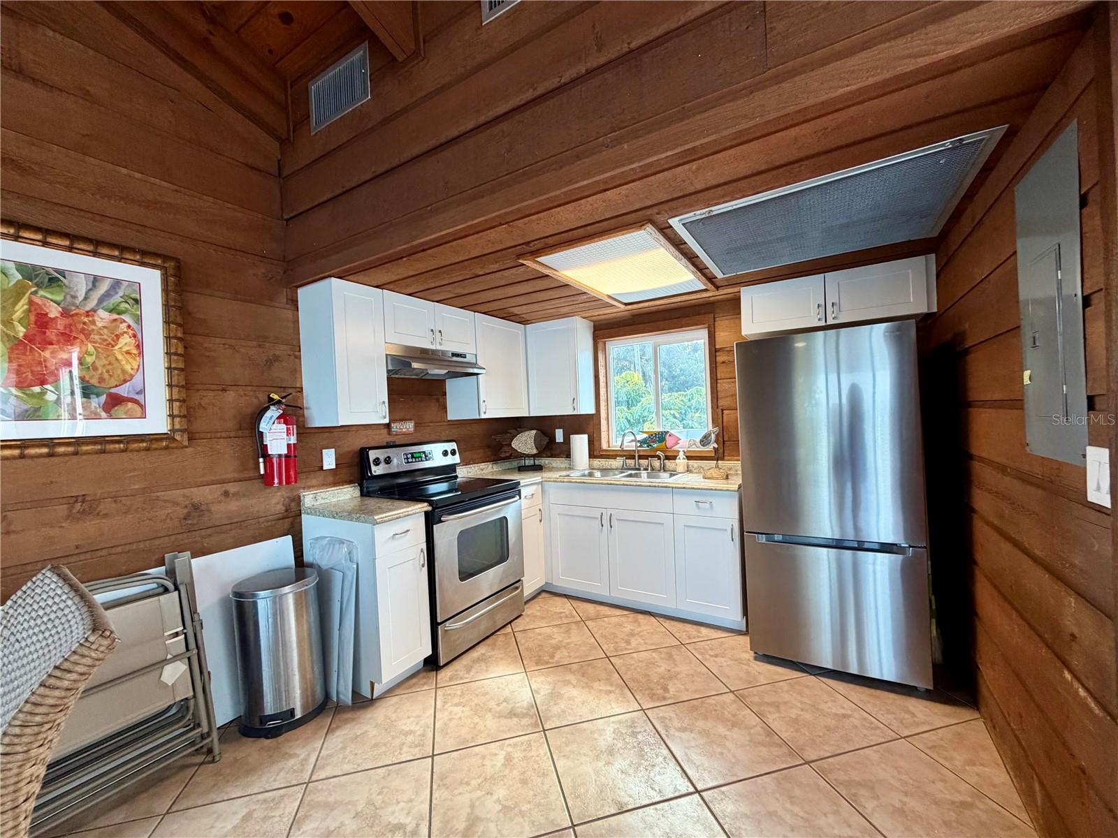 RIVER HARBOR WEST - Residential