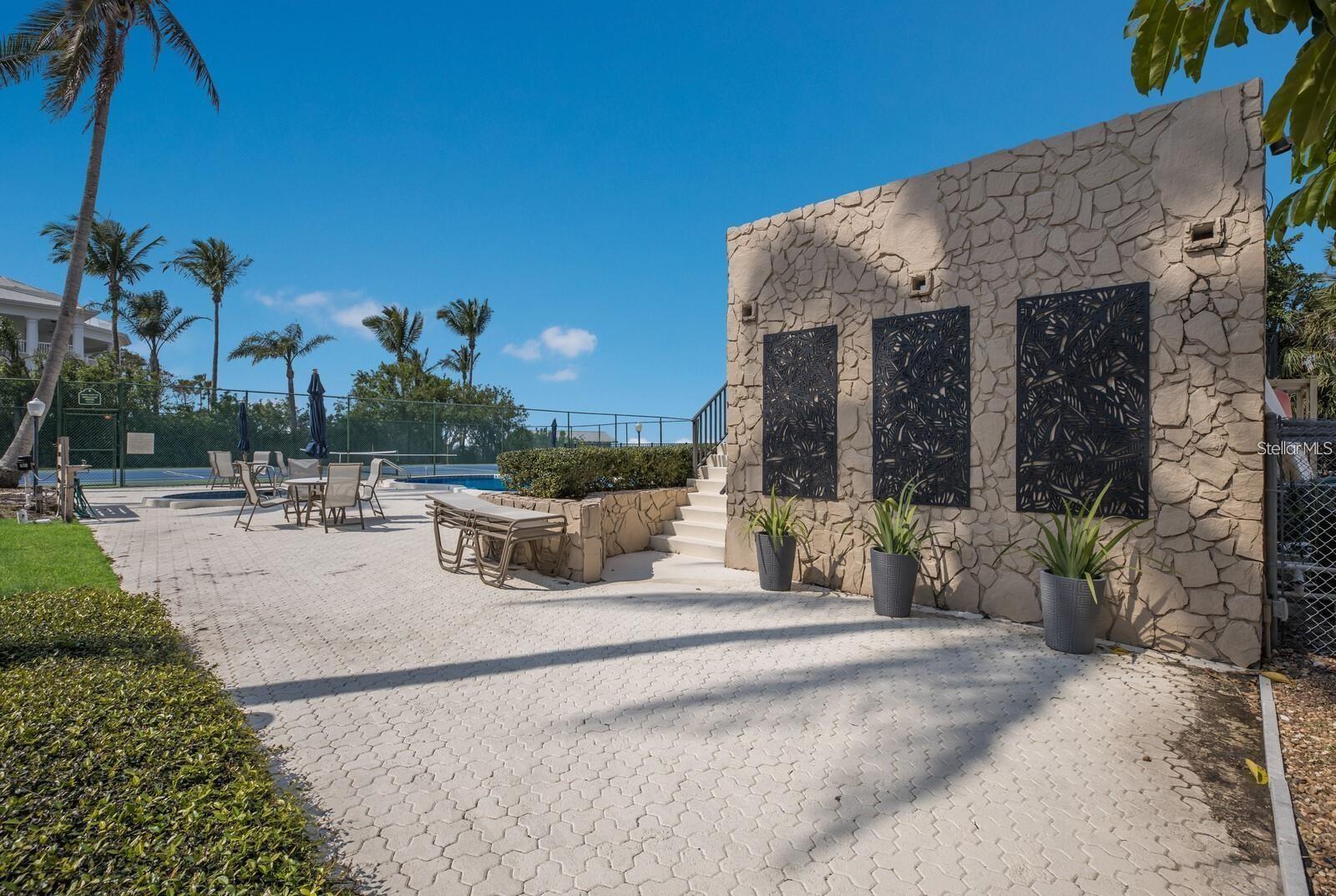 RIVER HARBOR WEST - Residential