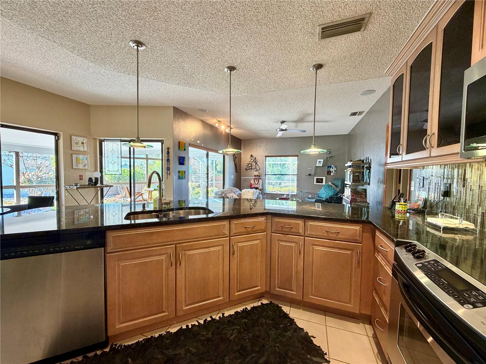 RIVER HARBOR WEST - Residential