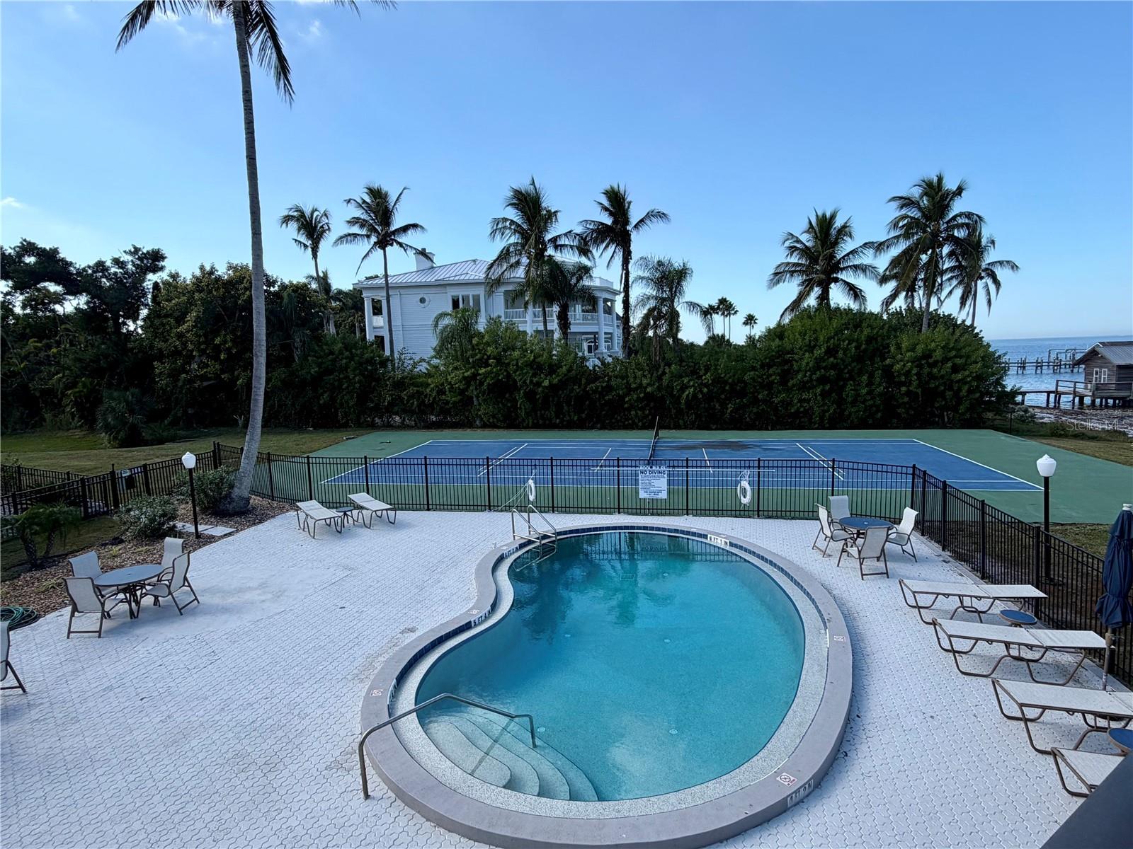 RIVER HARBOR WEST - Residential