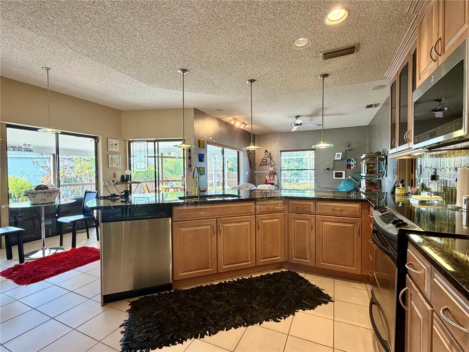 RIVER HARBOR WEST - Residential