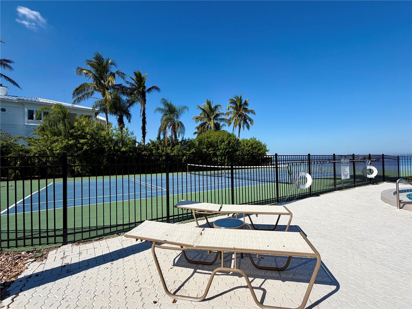 RIVER HARBOR WEST - Residential